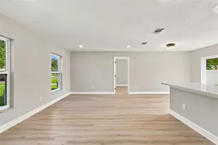 13918 Briardale Ln, Tampa, FL 33618 - Photo 10
