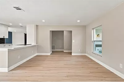 13918 Briardale Lane, Tampa, FL 33618 - Photo 14