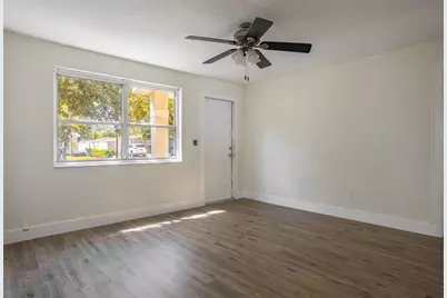 7205 51st Avenue N, Saint Petersburg, FL 33709 - Photo 2