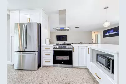 8723 Hickorywood Lane, Tampa, FL 33615 - Photo 20
