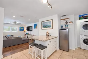 614 Lyndhurst St, Dunedin, FL 34698 - Photo 4