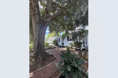 4480 Newark Street N, Saint Petersburg, FL 33714 - Photo 1