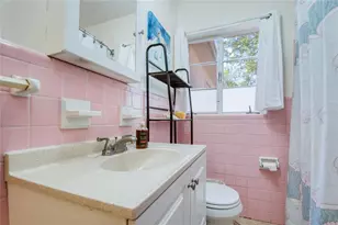 1437 56th St S, Gulfport, FL 33707 - Photo 14