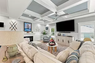 3925 1st St NE, Saint Petersburg, FL 33703 - Photo 20