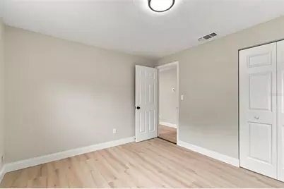 4216 N Sandalwood Circle, Tampa, FL 33617 - Photo 24