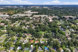 4216 N Sandalwood Cir, Tampa, FL 33617 - Photo 52