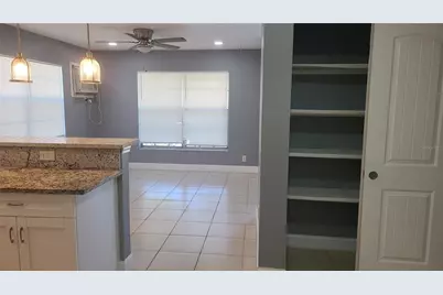 10704 N 15th Street #B, Tampa, FL 33612 - Photo 12