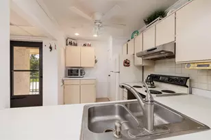 12300 Vonn Rd, Largo, FL 33774 - Photo 10