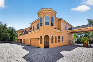 2908 Hansen Manor Ln, Tampa, FL 33611 - Photo 1