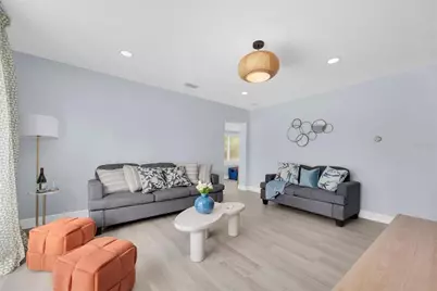 4000 46th Street N, Saint Petersburg, FL 33714 - Photo 4