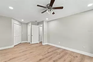 3118 Valley Oaks Dr, Tampa, FL 33618 - Photo 18