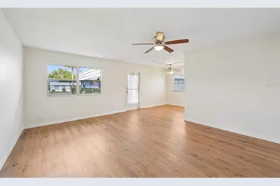 202 Bedford Trail #109, Sun City Center, FL 33573 - Photo 6