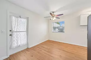 202 Bedford Trail, Sun City Center, FL 33573 - Photo 8