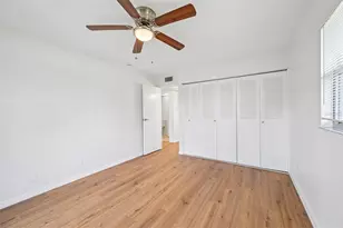 202 Bedford Trail, Sun City Center, FL 33573 - Photo 16