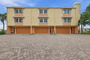 535 Haven Point Dr, Treasure Island, FL 33706 - Photo 2