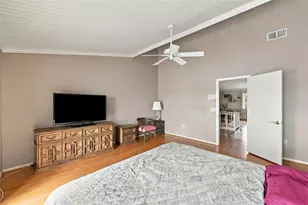 535 Haven Point Dr, Treasure Island, FL 33706 - Photo 36