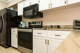 2994 Bonaventure Cir, Palm Harbor, FL 34684 - Photo 30