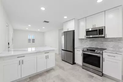 450 78th Avenue, Saint Pete Beach, FL 33706 - Photo 10