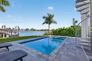 10209 Gulf Blvd, Treasure Island, FL 33706 - Photo 60