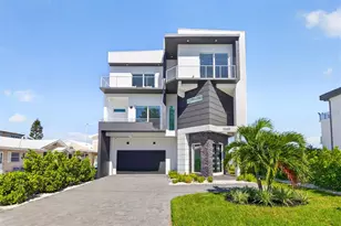 10209 Gulf Blvd, Treasure Island, FL 33706 - Photo 1