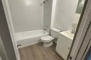 2320 5th St S, Saint Petersburg, FL 33705 - Photo 6