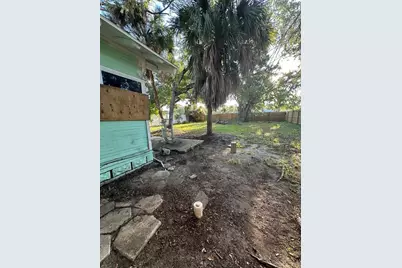2320 5th Street S, Saint Petersburg, FL 33705 - Photo 14