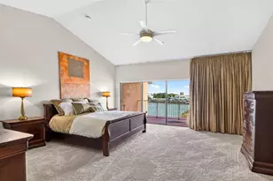 10071 Gulf Blvd, Treasure Island, FL 33706 - Photo 20