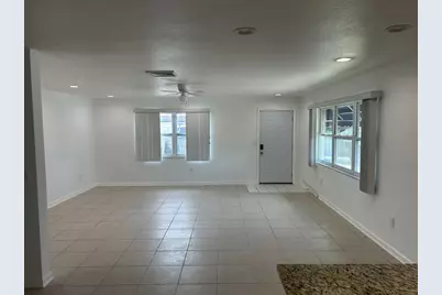 365 Capri Boulevard, Treasure Island, FL 33706 - Photo 2