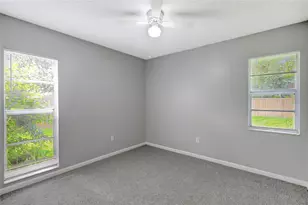 1802 Green Ridge Rd, Tampa, FL 33619 - Photo 22