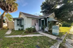 821 Paris Ave S, Saint Petersburg, FL 33701 - Photo 4