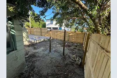 821 Paris Avenue S, Saint Petersburg, FL 33701 - Photo 6