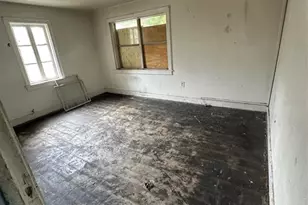 821 Paris Ave S, Saint Petersburg, FL 33701 - Photo 12