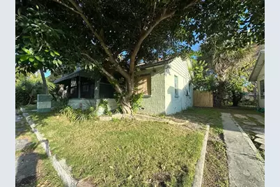 821 Paris Avenue S, Saint Petersburg, FL 33701 - Photo 2