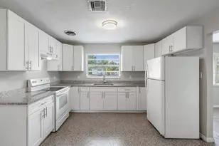 3301 W Louisiana Ave, Tampa, FL 33614 - Photo 6