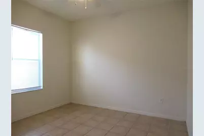 7032 Monarch Park Drive, Apollo Beach, FL 33572 - Photo 8