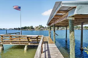 2278 Kings Point Dr, Largo, FL 33774 - Photo 6