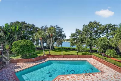 2278 Kings Point Drive, Largo, FL 33774 - Photo 4