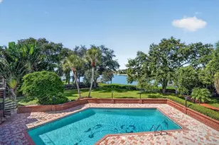 2278 Kings Point Dr, Largo, FL 33774 - Photo 4