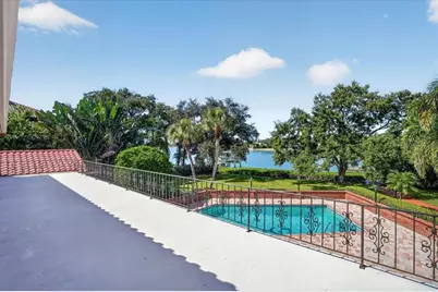 2278 Kings Point Drive, Largo, FL 33774 - Photo 24