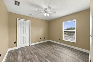 7919 Merchantville Cir, Zephyrhills, FL 33540 - Photo 20