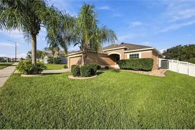 7919 Merchantville Circle, Zephyrhills, FL 33540 - Photo 8