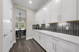 1118 Lake Hanna Dr, Lutz, FL 33549 - Photo 14