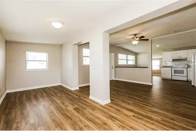 1311 Warrington Way, Tampa, FL 33619 - Photo 8