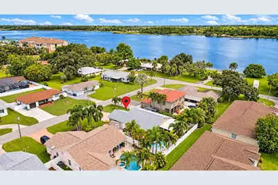 10612 Lake Vista Drive, Seminole, FL 33772 - Photo 32