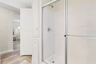 661 Mt Piney Ave NE, Saint Petersburg, FL 33702 - Photo 26