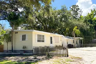 211 4th Pl SW, Largo, FL 33770 - Photo 1