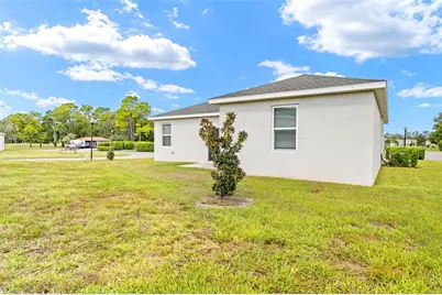 8952 Mississippi Run, Weeki Wachee, FL 34613 - Photo 30