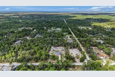 18117 Parakeet Road, Weeki Wachee, FL 34614 - Photo 32