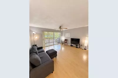 4209 Winding Moss Trail #201, Tampa, FL 33613 - Photo 2