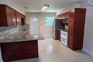 [Address not provided], Tampa, FL 33612 - Photo 2